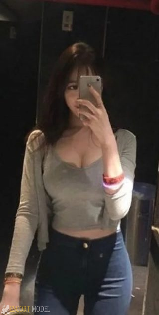 Nari, 24 years old  escort in Seoul